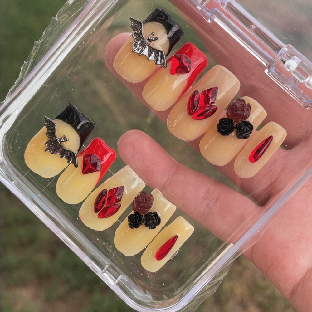 Elegant Red and Black Nail Art Set